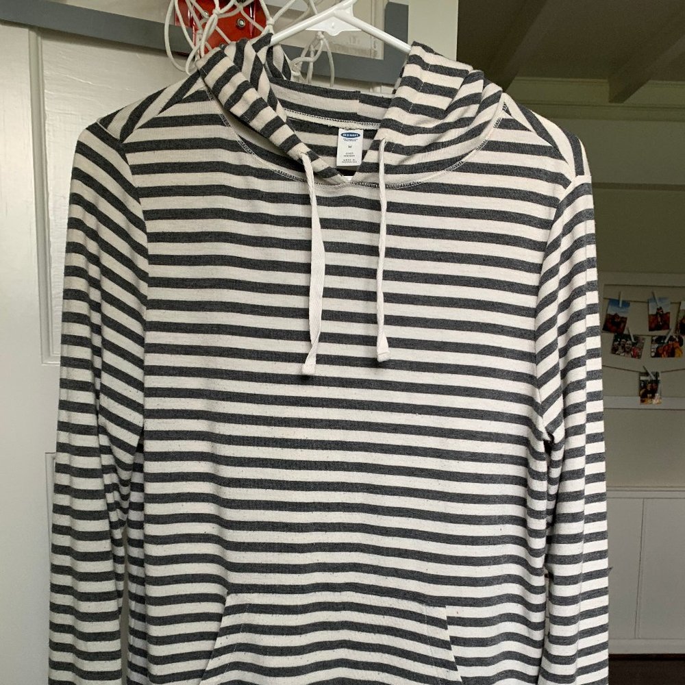 Old Navy Pull Over Hoodie Women's Medium
